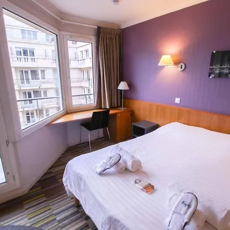 Studio With Balcony In Les Moulineaux *
