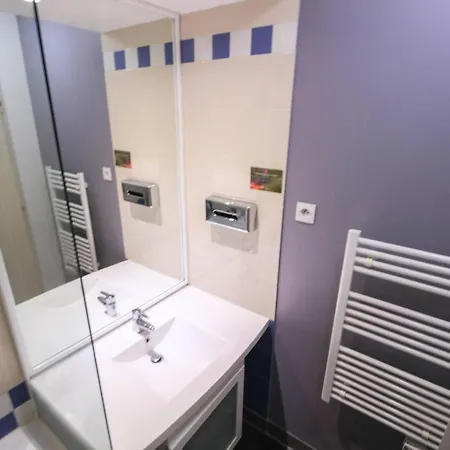 Studio With Balcony In Les Moulineaux Appartement *